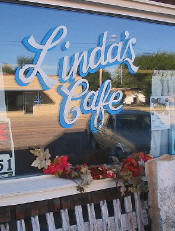 Linda's Cafe, Lucas
